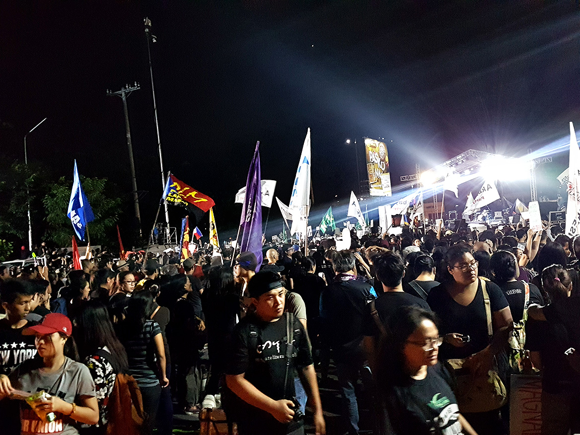 Here are some scenes from the November 30 rally against the Marcos burial